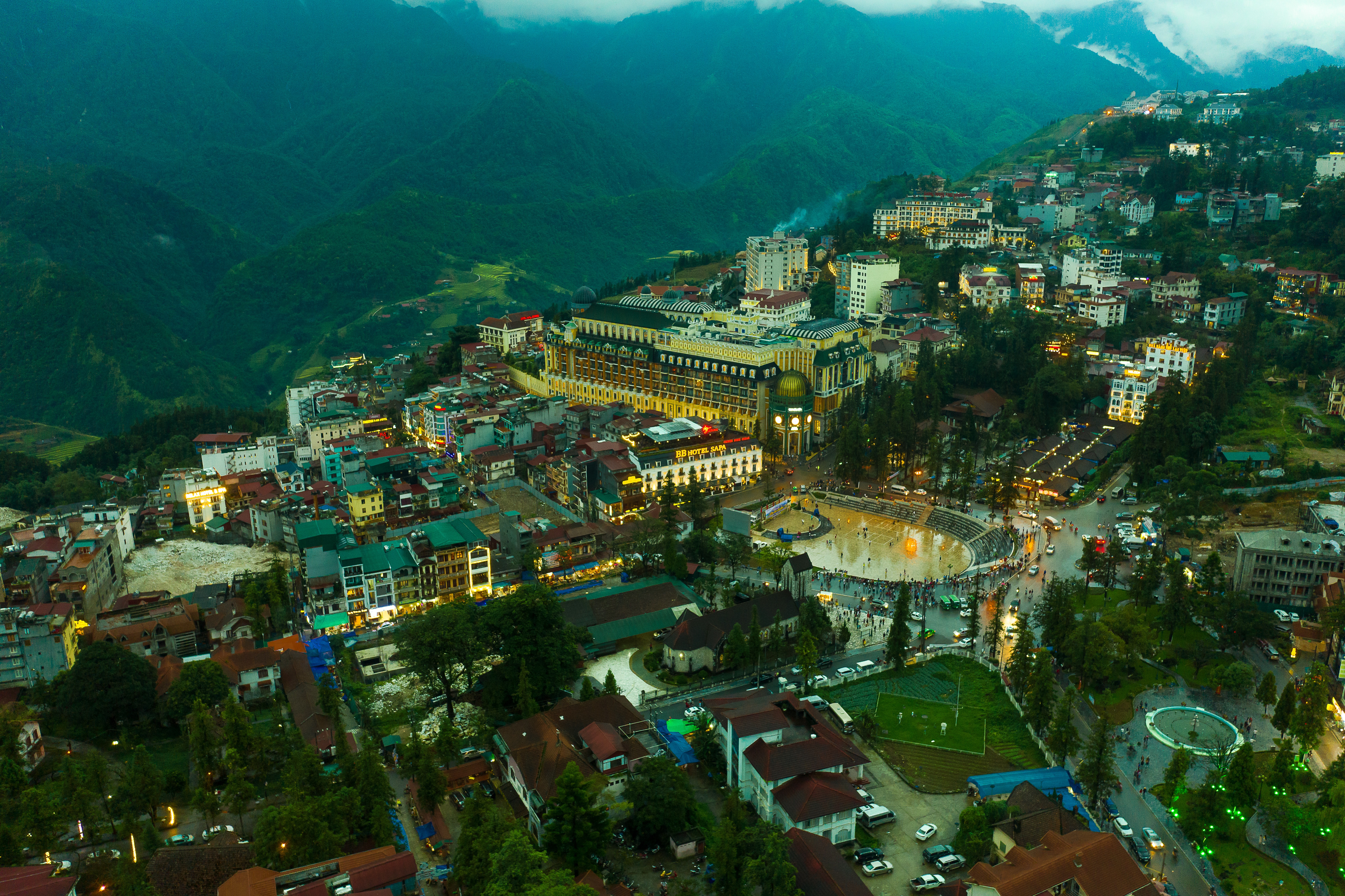 Discover Winter in Vietnam Hanoi Halong Bay Sapa galeri 2